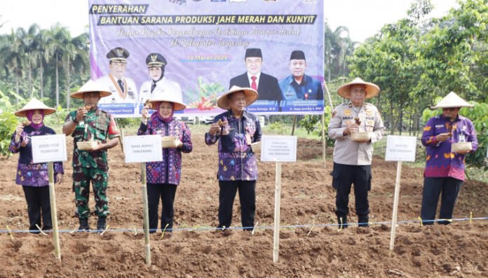 INTAN - BANTUAN KELOMPOK TANI