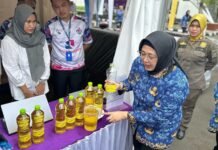 Wabup Intan Buka Bazar Ramadan Pelaku Usaha Industri
