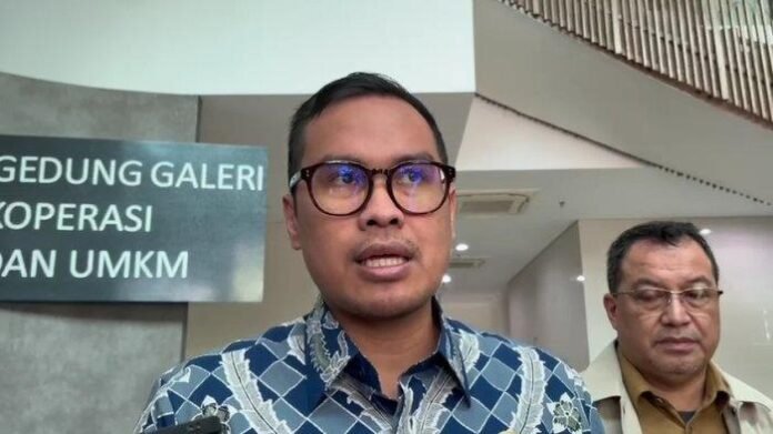PILAR - BATIK 01