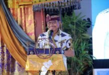 Sachrudin Hadiri Peringatan Pujawali ke-63 di Pura Agung Kertajaya