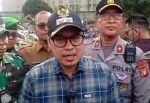 Tegas! Wakil Wali Kota Pilar Pimpin Pembongkaran Bangunan Liar di Kawasan Roxy Ciputat
