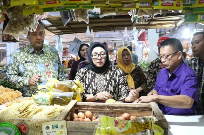 INTAN - OPERASI PASAR