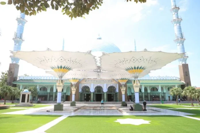 MASJID AL AZHOM 01