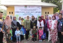 Warga Caringin Antusias Ikuti Program Gerebek Posyandu dengan PMT Ikan Segar