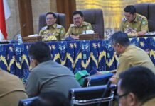 Tanggapi Keluhan Warga, Walikota Tangerang Minta Pembenahan Layanan Dukcapil