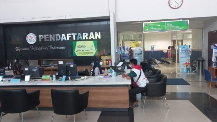 RSUD KOTA TANGERANG - LOBBY