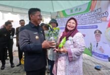 Wali Kota Tangerang Serahkan Bantuan Pangan kepada 1.000 Balita Berisiko Stunting