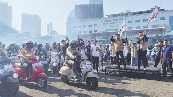 sebanyak-2000-pecinta-skuter-dari-berbagai-komunitas-memadati-acara-bhayangkara-scooter-days-2025-1751783232766_169.jpeg