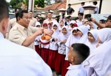 Insiden Keracunan Warnai Program MBG, Prabowo Janjikan Pengetatan SOP Dapur Umum Insiden Keracunan Warnai Program MBG, Prabowo Janjikan Pengetatan SOP Dapur Umum