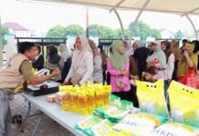 Harga Terjangkau, Gerakan Pangan Murah Tangsel di Ciputat Timur Disambut Antusias Warga Harga Terjangkau, Gerakan Pangan Murah Tangsel di Ciputat Timur Disambut Antusias Warga
