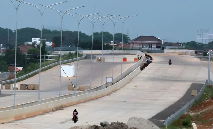 antarafoto-proyek-tol-kunciran-cengkareng-16112020-bal-4.jpg Sudah 90 Persen, Pembangunan Tol Kamal-Teluk Naga-Rajeg Ditargetkan Rampung 2026