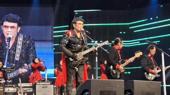Doa Rhoma Irama untuk Pemerintah: Kalau Mereka Ingkar Turunkan Azab!