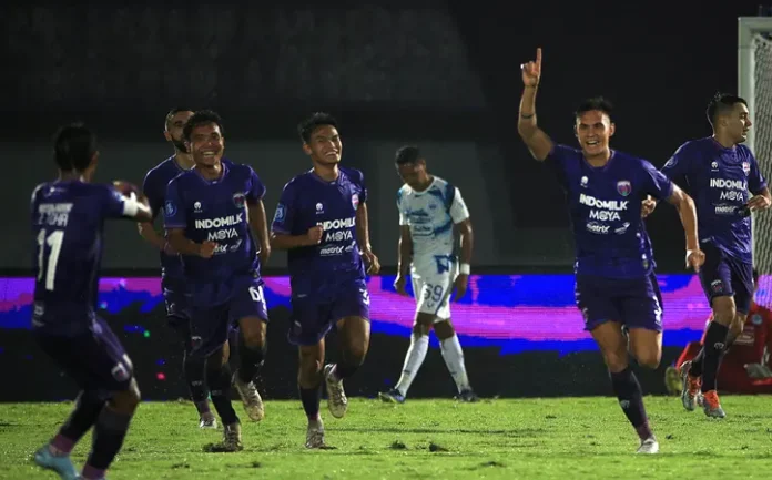 097561600_1688827476-13 Carlos Pena Ungkap Rahasia di Balik Tren Positif Persita: Mentalitas Lebih Penting dari Nama Besar
