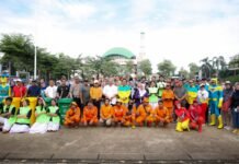 Wakil Wali Kota Tangsel Dorong Warga Rutin Gelar Kerja Bakti Lewat Gerakan Jumat Bersih Wakil Wali Kota Tangsel Dorong Warga Rutin Gelar Kerja Bakti Lewat Gerakan Jumat Bersih