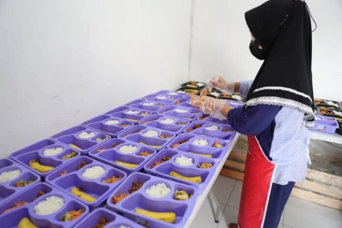 bank-foto-kfB8eG5eWTp7xEUT4mh91759826233 Makan Bergizi Gratis di Kota Tangerang Sentuh 92 Ribu Penerima, Guru Turut Awasi Kualitas