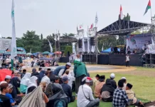 Pandeglang Berzikir: Ribuan Jemaah Hadiri Istighosah Kubro Bersama HRS Pandeglang Berzikir: Ribuan Jemaah Hadiri Istighosah Kubro Bersama HRS