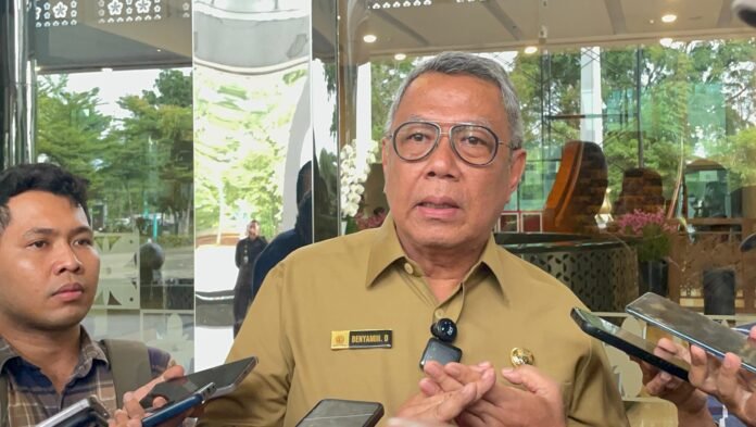 Mulai Desember 2025, Armada Baru Pengangkut Sampah Tangsel Resmi Beroperasi