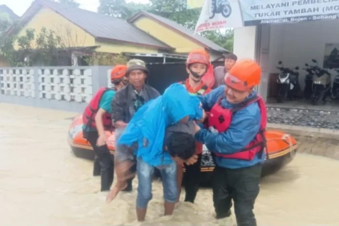 Warga Cemas Hujan Susulan, Banjir di Pandeglang Capai 526 Rumah Terdampak