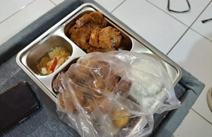 Menu Makan Bergizi Gratis di SD Cijoro Pasir Bau, Guru Prihatin: “Ini untuk Anak-anak”