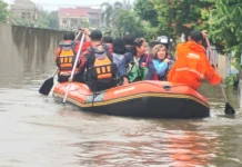 18 Titik di Tangsel Terendam Banjir Usai Diguyur Hujan Deras Hari Ini 18 Titik di Tangsel Terendam Banjir Usai Diguyur Hujan Deras Hari Ini