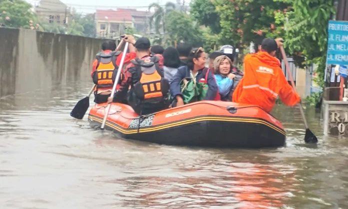 18 Titik di Tangsel Terendam Banjir Usai Diguyur Hujan Deras Hari Ini