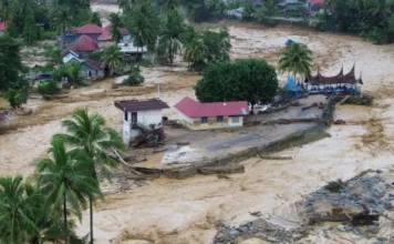 Sumbar Darurat Bencana: 61 Warga Tewas, 83 Masih Dicari Hingga Ribuan Warga Terisolir Sumbar Darurat Bencana: 61 Warga Tewas, 83 Masih Dicari Hingga Ribuan Warga Terisolir