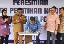 Pemkab Tangerang Bersama PT Adis Resmikan LPK untuk Pemberdayaan Tenaga Kerja Pemkab Tangerang Bersama PT Adis Resmikan LPK untuk Pemberdayaan Tenaga Kerja
