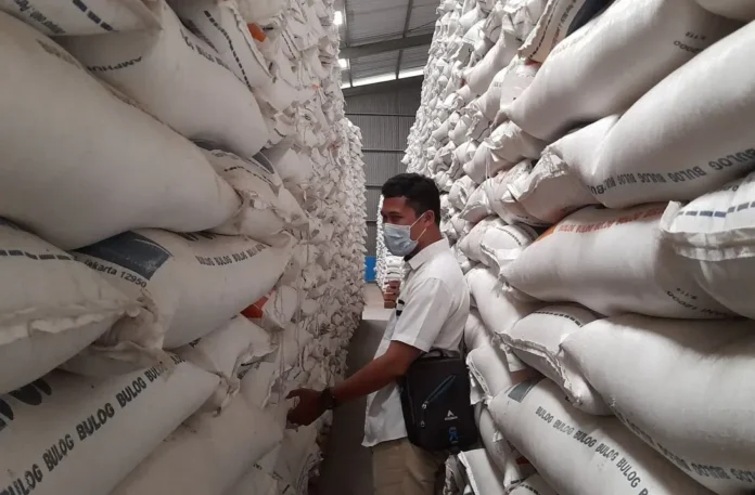 Pastikan Stok Aman Sampai Lebaran, Bulog Serang Amankan 19.200 Ton Beras