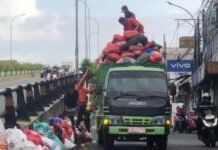 Tangani Sampah Menumpuk, Pemkot Tangsel Lakukan Pengangkutan Bertahap Tangani Sampah Menumpuk, Pemkot Tangsel Lakukan Pengangkutan Bertahap