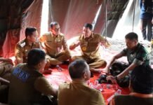 Banjir Rendam Desa Cirumpak Kronjo, Bupati Maesyal Pastikan Warga Aman