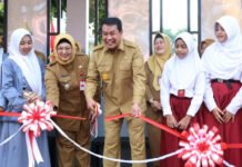 Bus Sekolah Gratis Tangerang Kini Punya Tujuh Halte Khusus Bus Sekolah Gratis Tangerang Kini Punya Tujuh Halte Khusus