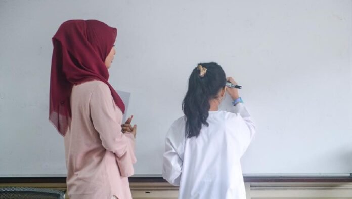 Pendaftaran Beasiswa S1 Guru 2026 Resmi Dibuka, Target 150 Ribu Penerima