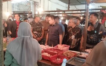 Harga Cabai Melonjak Jelang Puasa, Pemkot Cilegon Gandeng Bulog dan Satgas Pangan Harga Cabai Melonjak Jelang Puasa, Pemkot Cilegon Gandeng Bulog dan Satgas Pangan