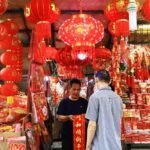 Dua Perayaan, Dua Harapan: UMKM Pasar Lama Andalkan Imlek dan Ramadan