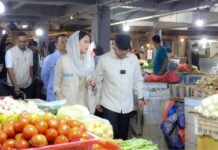 Blusukan ke Pasar Ciputat, Wamendag Temukan Lonjakan Harga Cabai di Atas Rp100 Ribu