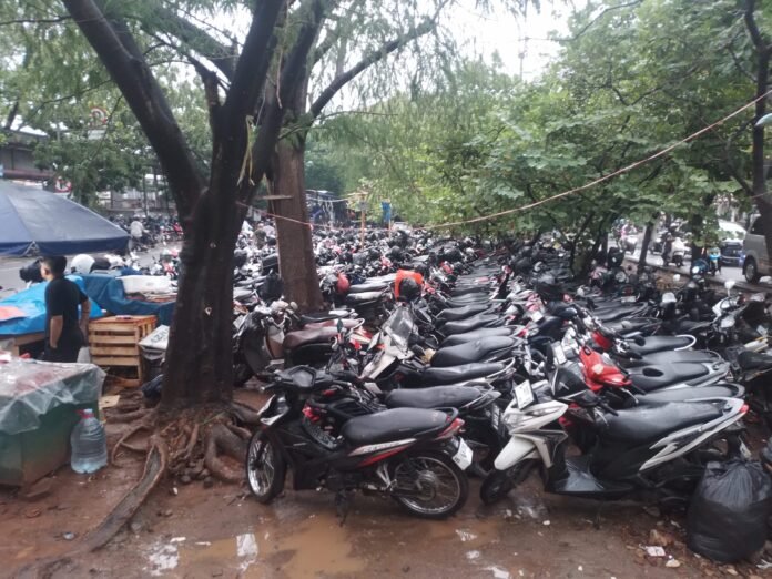 LAHAN PARKIR DI TANGSEL 03