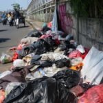 Dibuang, Diangkut, Kembali Lagi: Sampah Sukamulya Tak Pernah Tuntas