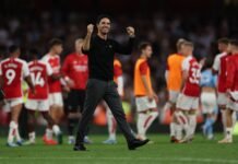 Dicemooh Bertahun-tahun, Arsenal Bungkam Semua dengan Trofi Liga Inggris