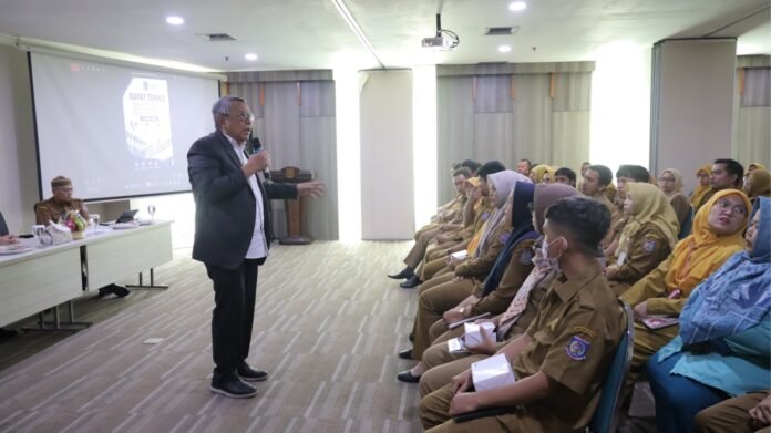 Pelayan publik 01