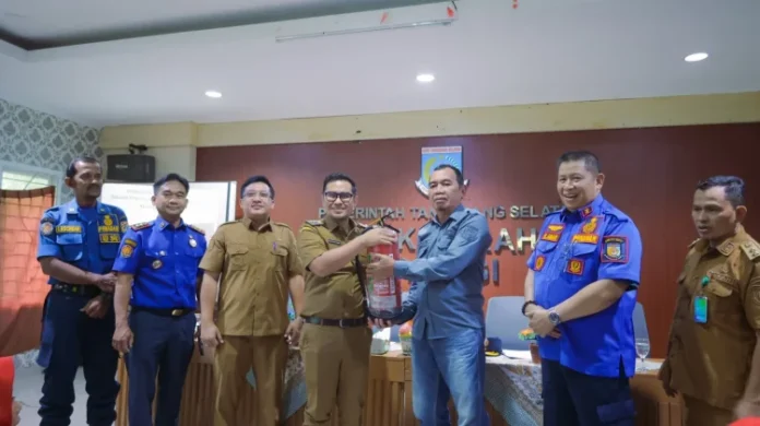BANTUAN APAR DI TANGSEL 01