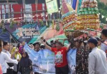 3.000 Nasi Kebuli dan Kirab Gunungan Warnai Muludan Tangerang