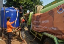 13 Titik Kekeringan, Warga Tangsel Andalkan Air Bantuan