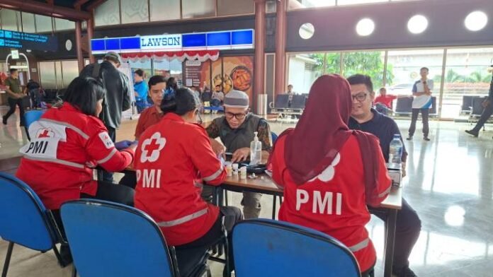 PMI KOTANG DI BANDARA 02