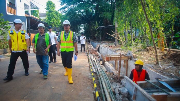 Turap hingga Saluran Pembuangan di Grand Serpong 01