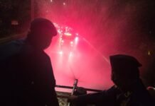 Abu Vulkanik Mengendap di Jalan, Tim Gabungan Tangsel Turun Sejak Pukul 01.00