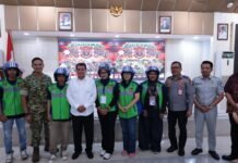 Sehari-hari di Jalan, Ojol Tangerang Dapat Perhatian Bupati Maesyal